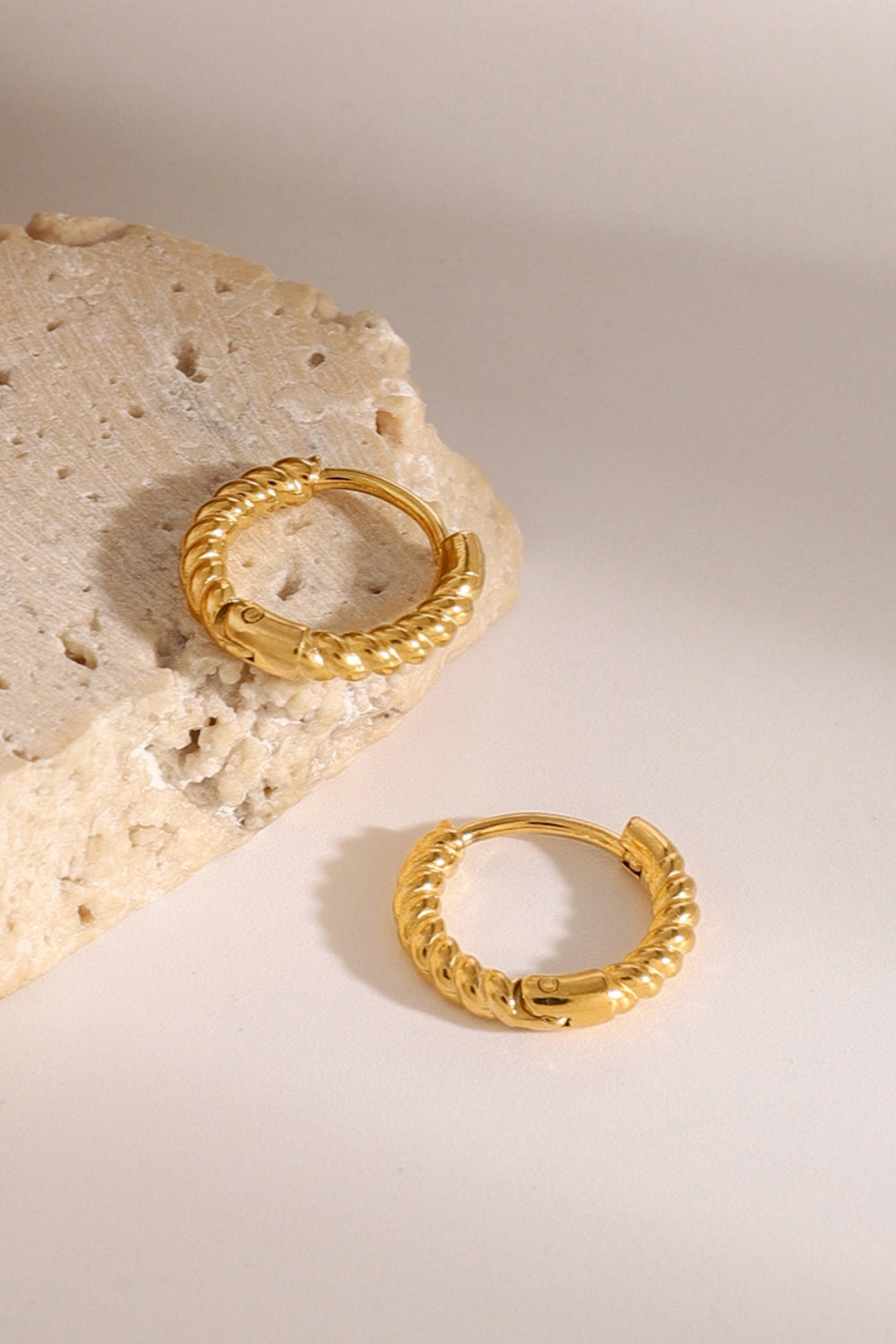 19635559-f90a-4f16-b78f-8592f15472ec-Max