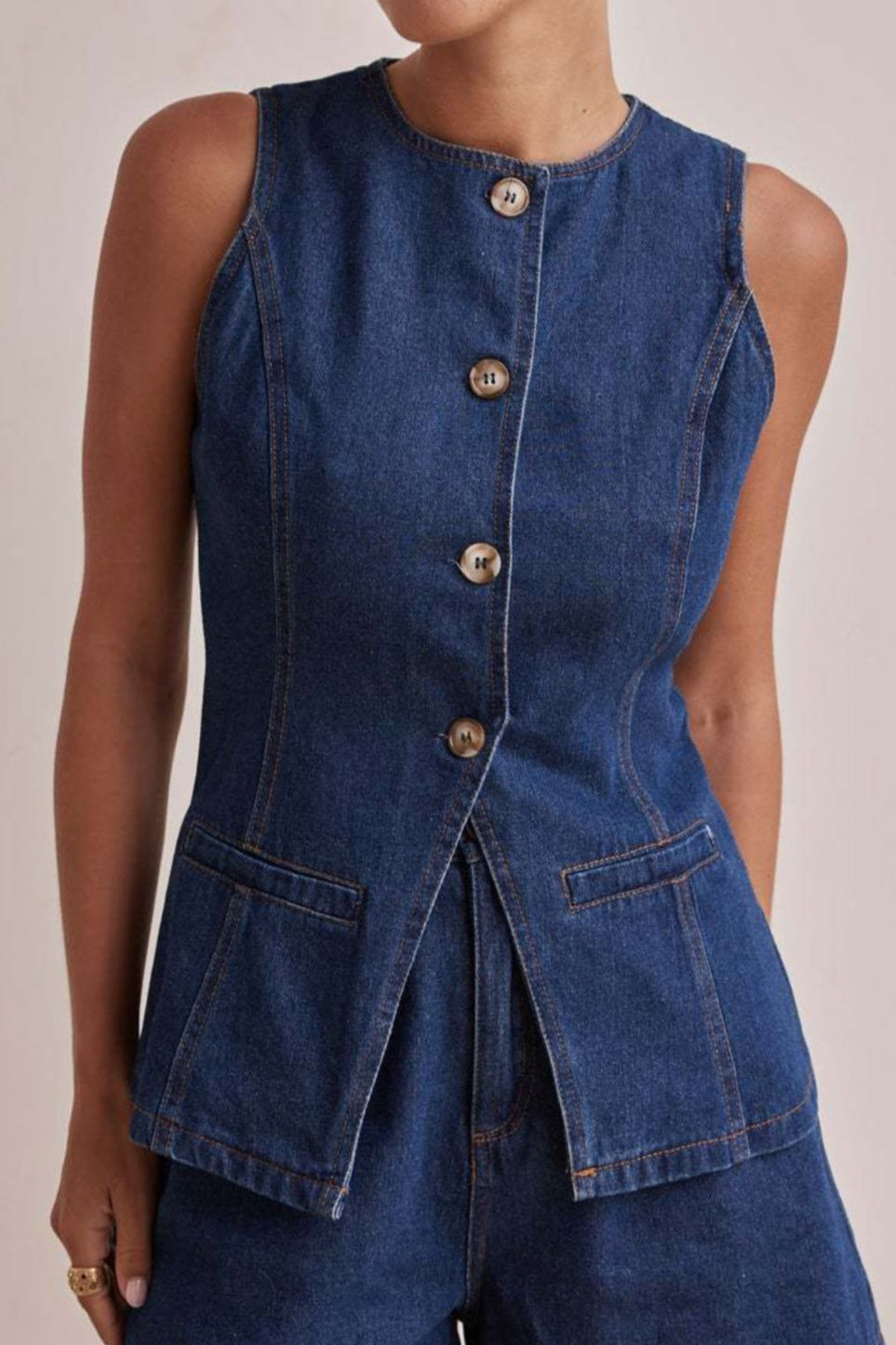 4bd9651e-6dd8-4217-9f46-402de32e8a33-Max