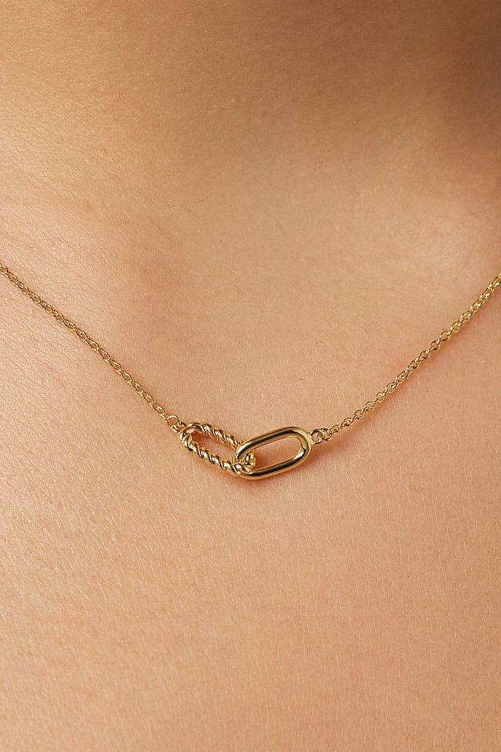 7688e25d-7e89-4992-abd8-57a21b290696-Max