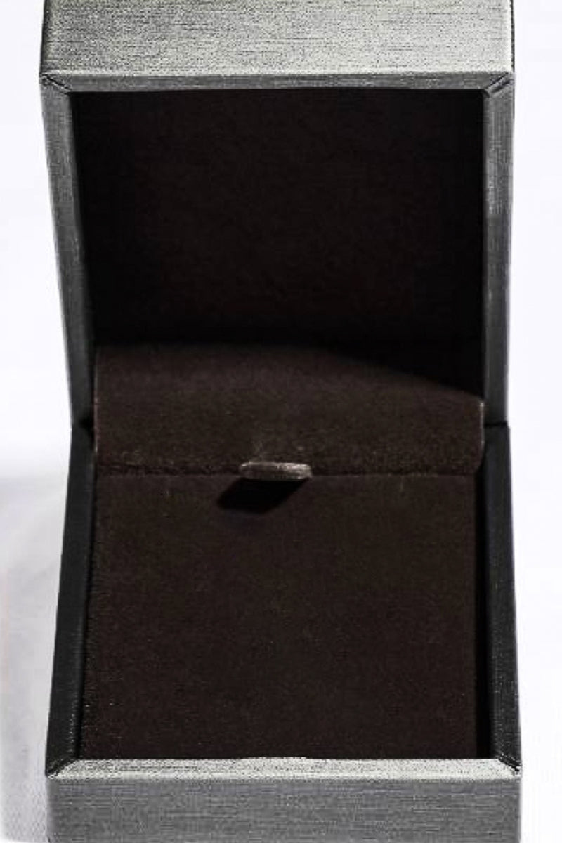 7a51d79f-6b27-4d69-b5bc-25c214f7fcd9-Max