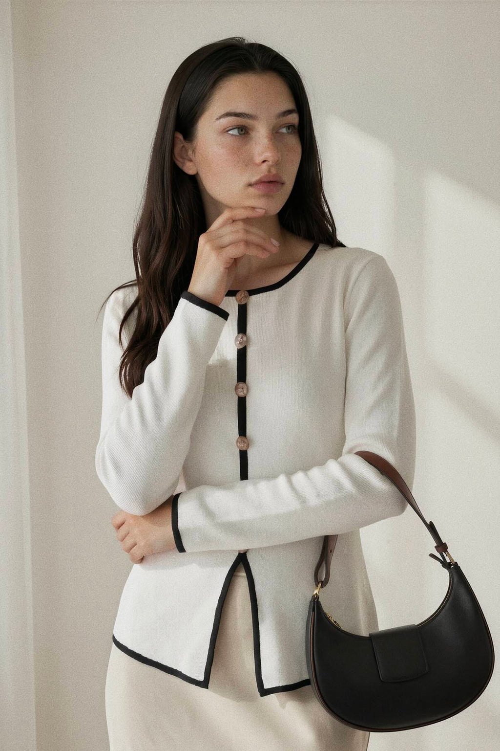 Contrast Trim Button Decor Knit Top