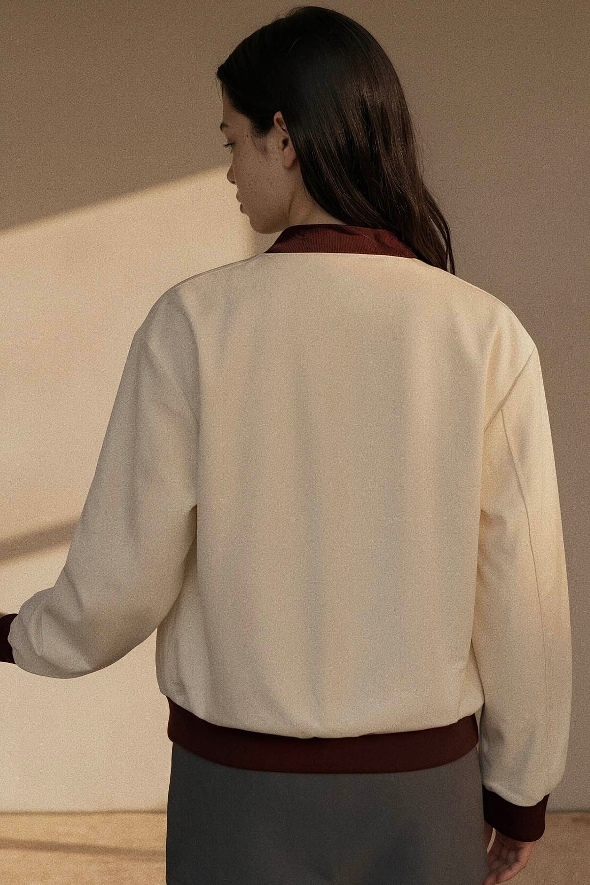 Contrast Trim Zip Up Jacket