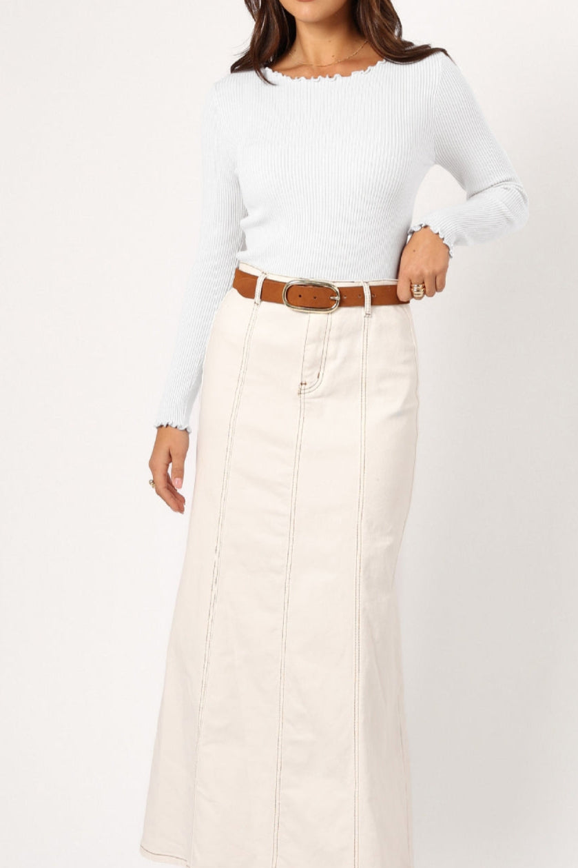 b7e0898d-3d37-48ef-a737-64a59ab26e7a-Max