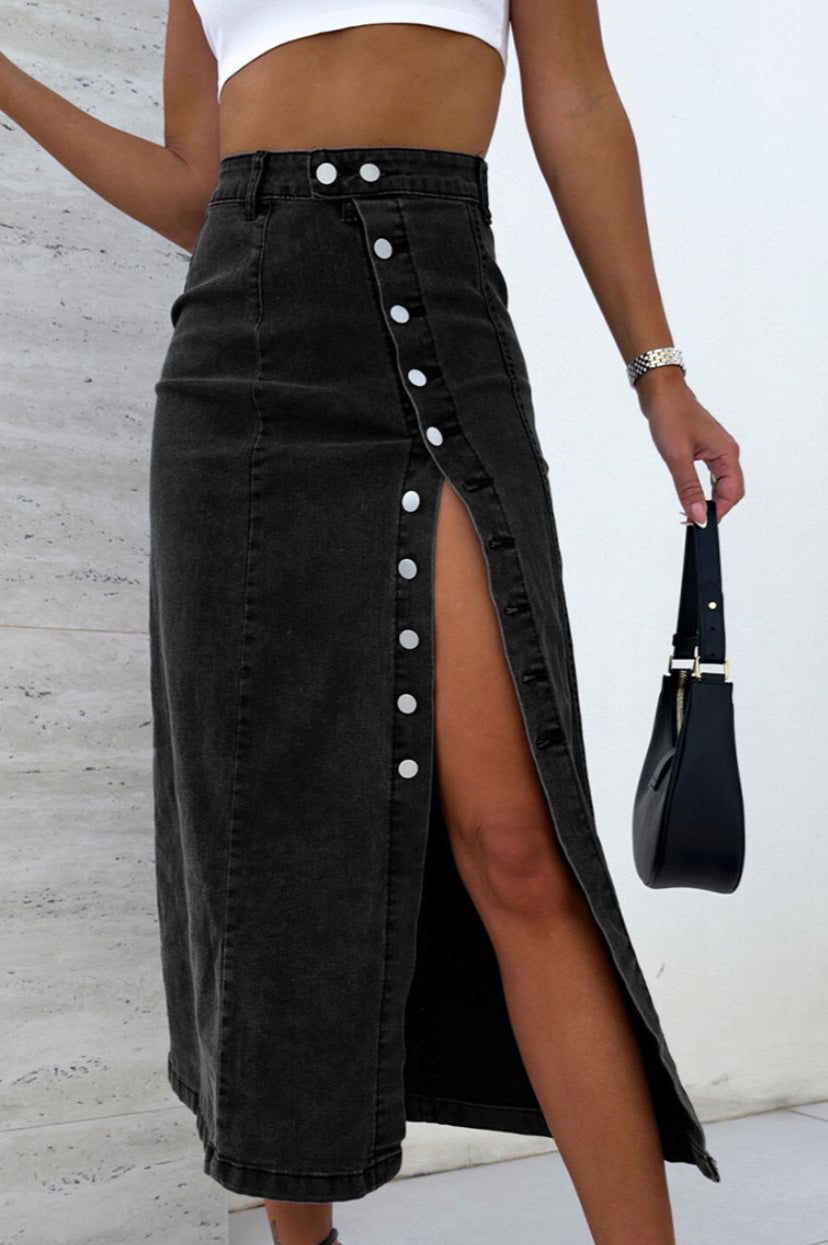 c4713ac4-bc5d-4e83-ae73-93705f663415-Max