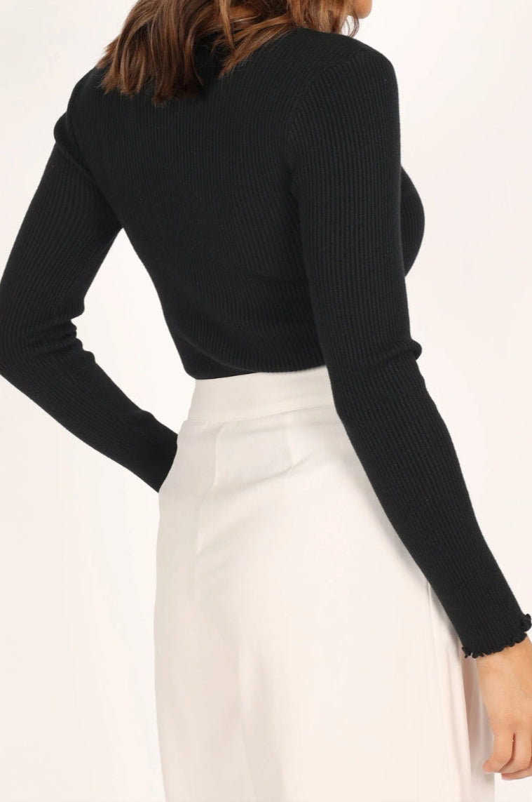 d84c44f0-7b5e-4b85-ab0a-e97e95839ca3-Max